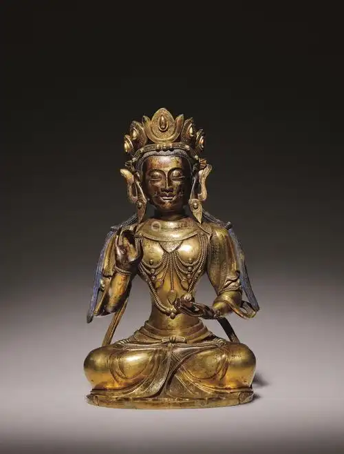 清初 铜鎏金戴冠观音像