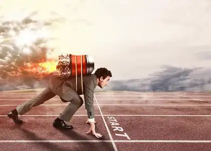在别人面前努力达到目标照片