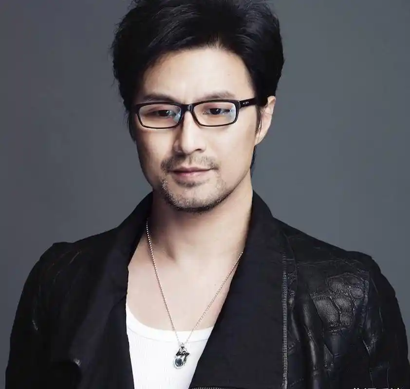 都说汪峰只适合给别人写歌,但为什么汪峰极少给别人写歌?