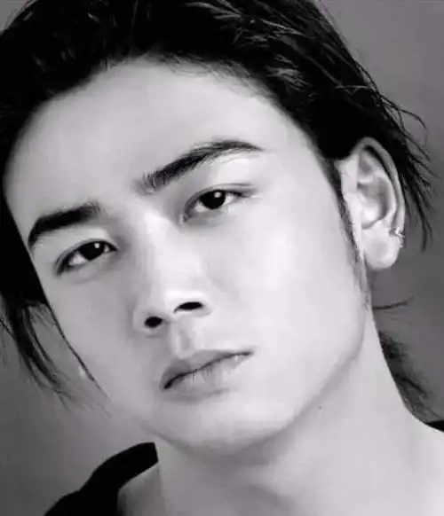 演员杨烁绯闻(杨烁的娱圈历险记)(8)