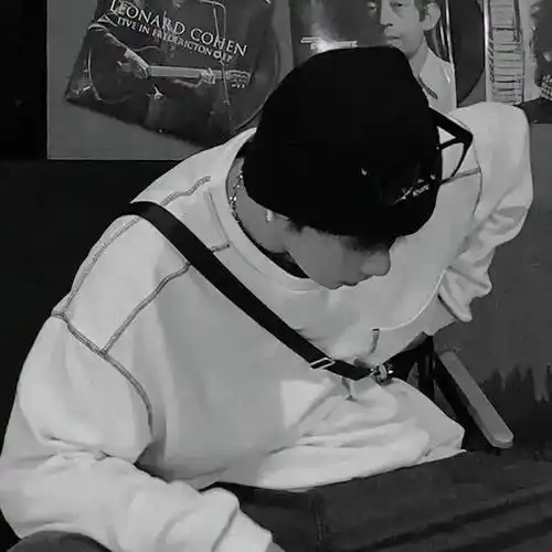 新颖头像热爱万象爆炸开心