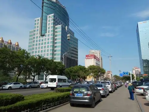 山东行 (二十三)烟台火车站及街景