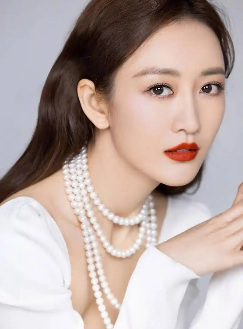 王鸥的男朋友劈腿了!