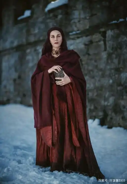终极版无论造型还是氛围 都还原的非常到位了 红袍女巫本巫