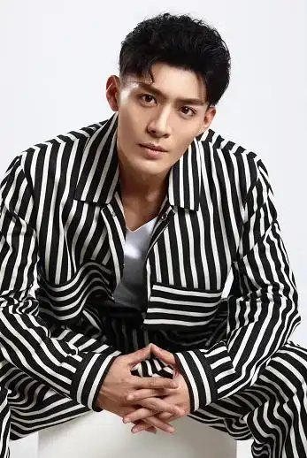 演员刘思博获2019中国星锐榜未来之星 新作品 《那时风华》备受期待