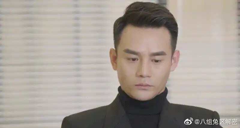 王凯满血复活新片警察制服笔挺