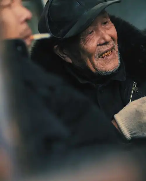 1/20 黑白摄影:澧东茶馆,老头子们的浮生一日