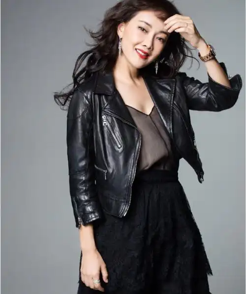 著名演员牛莉裸婚21年把普通丈夫当男神一样崇拜他到底有什么魅力