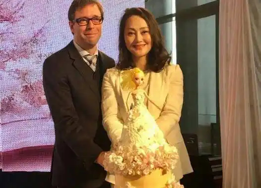 绝情女人宋佳丈夫身患重病她分手弃夫远走泪水里有苦衷