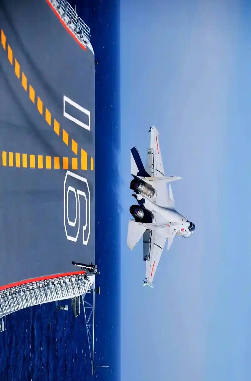 中国辽宁号航母.辽宁号航空母舰(代号:001型航空母舰,舷号 - 抖音