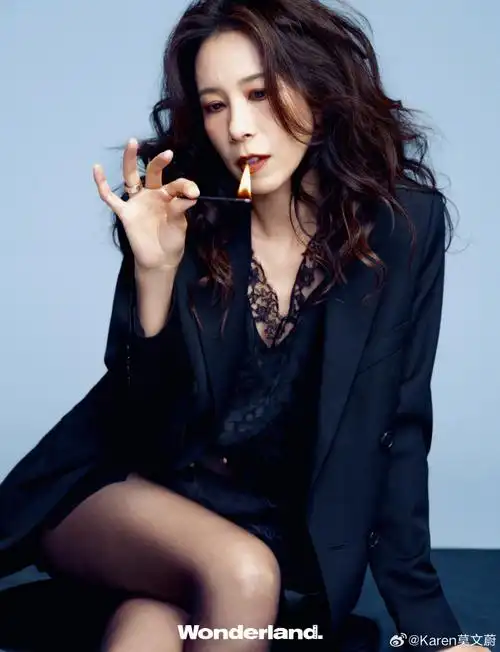 莫文蔚wonderland封面大片