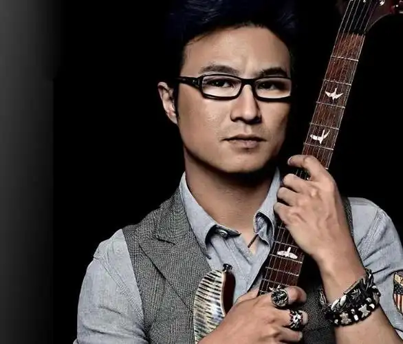 同样是汪峰的基因,章子怡和葛荟婕的女儿近照,这差距