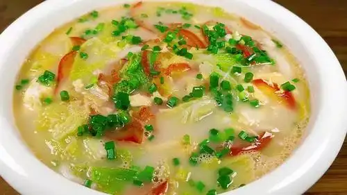 "三鲜汤"的做法,汤汁奶白的小技巧,鲜美可口,适合秋天喝