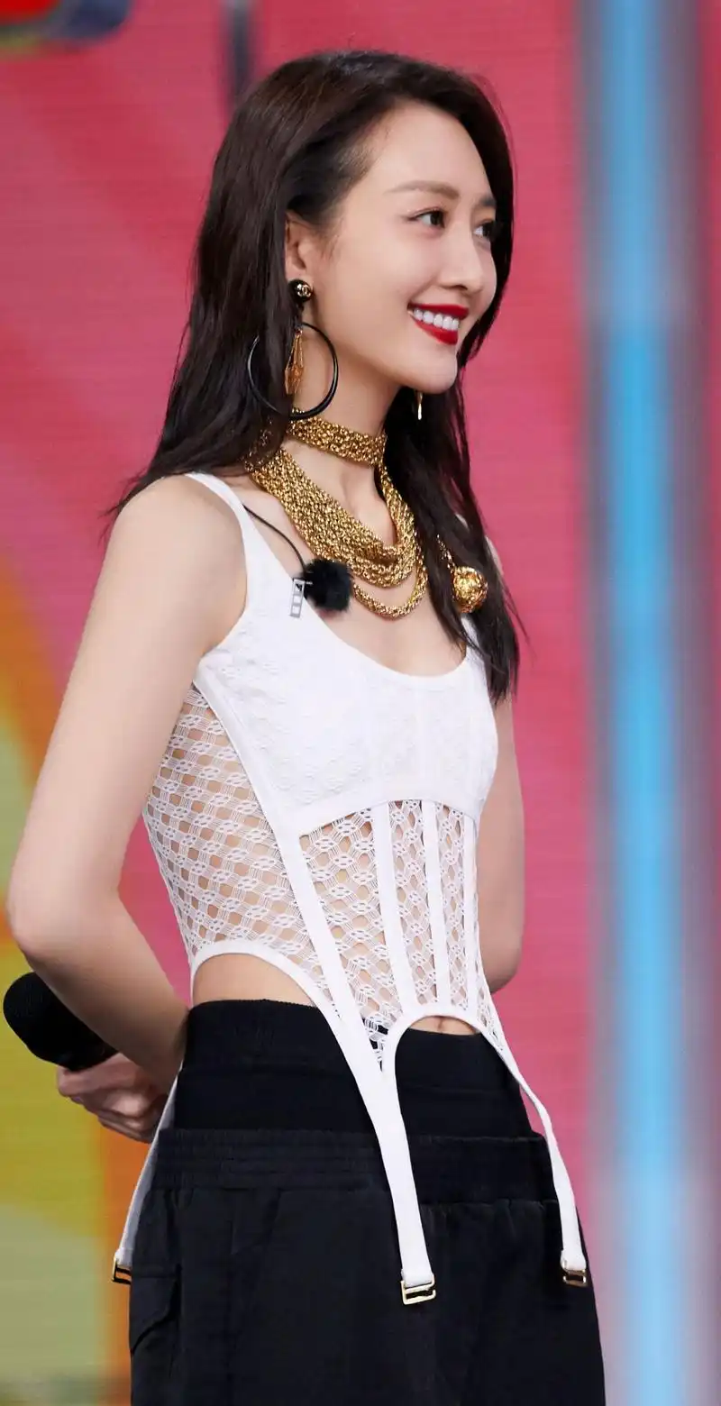 王鸥性感高清写真图集,冰肌玉肤,光艳逼人