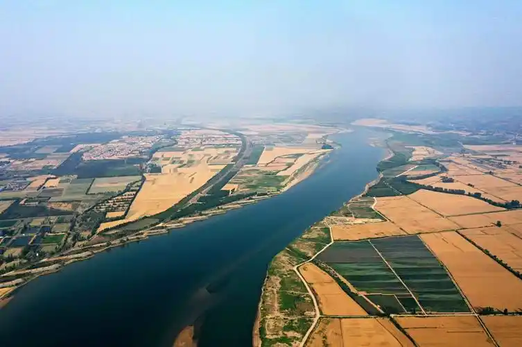 一条大河波浪宽