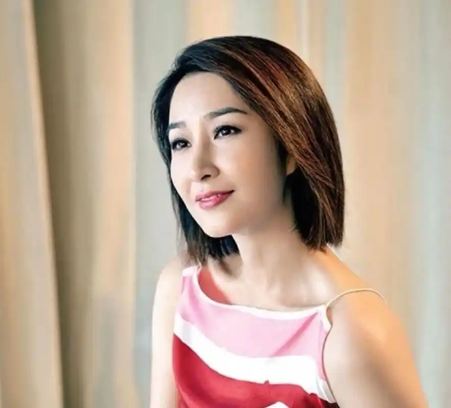 港片女星关咏荷.