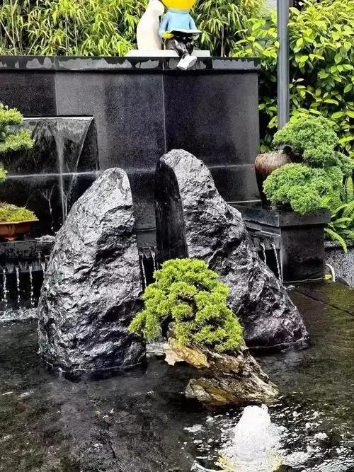 这块黑山石打造的景石真的太美了!
