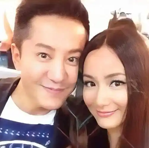 万万没有想到,歌手毛宁的妻子竟然是她 隐藏多年,不为大家所知_李静萍