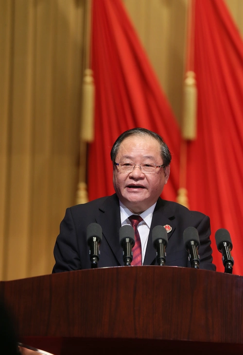 全省检察机关去年办案近20万件省人民检察院检察长陈