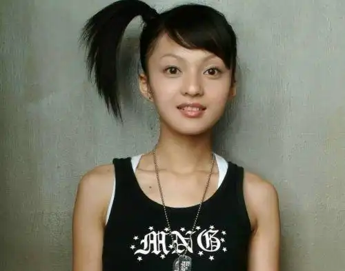 张韶涵现任男友sky李晓峰本人照片 女方好友公开两人恋情