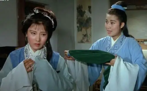 越剧电影《 五女拜寿·奉汤》选段 (演唱:茅威涛,何赛飞)