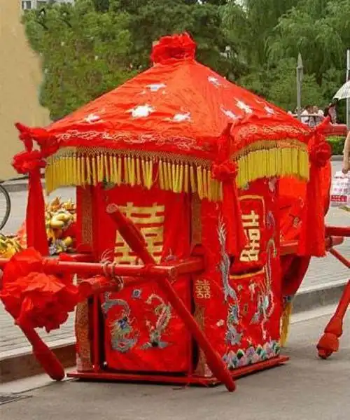 婚礼花轿出租一天多少钱