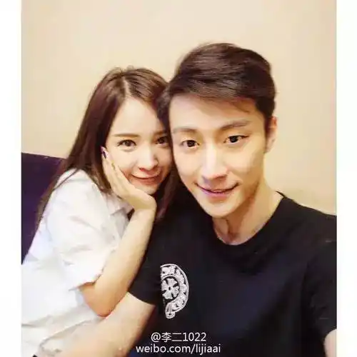 乔任梁葬礼前一天女友忙争遗产人心可怕超乎想像