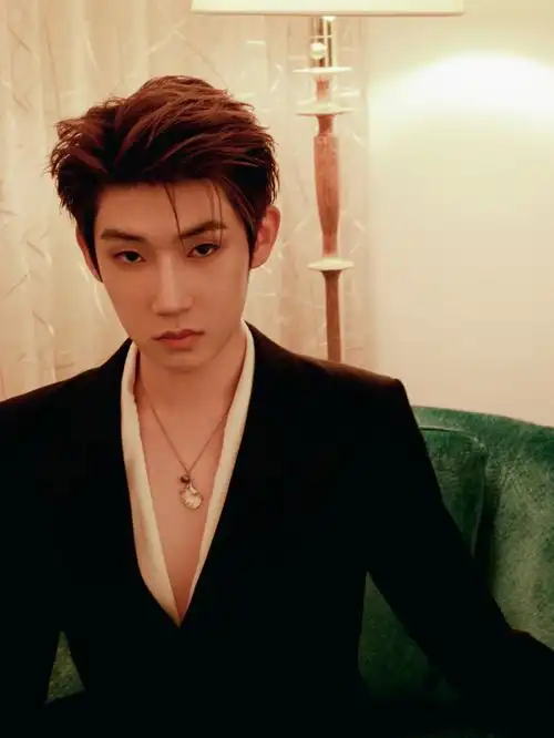 emphasis明星同款杜天宇英气少年