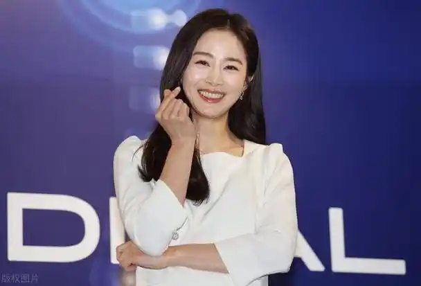 金泰希这身材,这才是尤物啊!