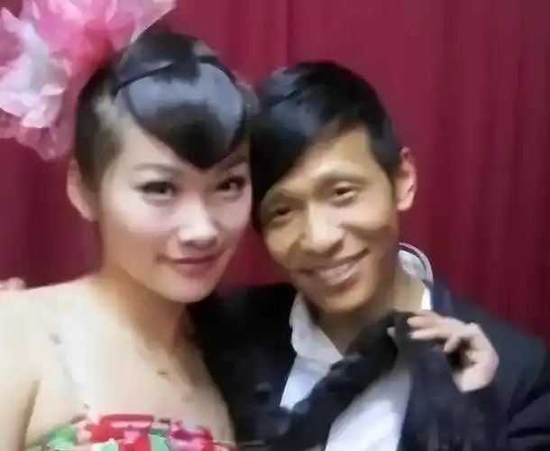 宋小宝:成名后抛弃霍晓红,再婚娶粉丝王雪,如今逆袭成大帅哥_小品