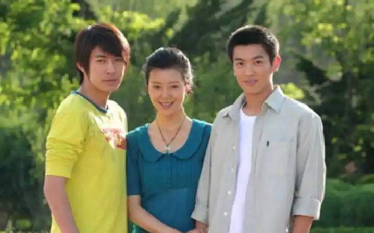 15年前的这部剧虽然毁三观,但成就了邓超的霸总鼻祖