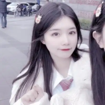 胡馨尹闺蜜头像. 抱歉旁边那个小姐姐不认识. 二转标明.虞婧蓁