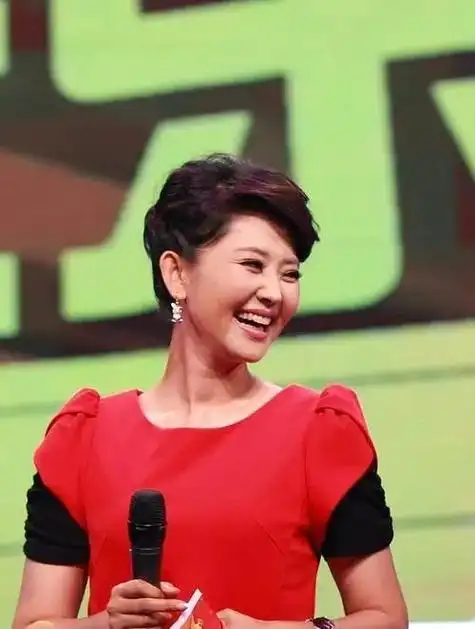 主持人方琼10张最美的照片