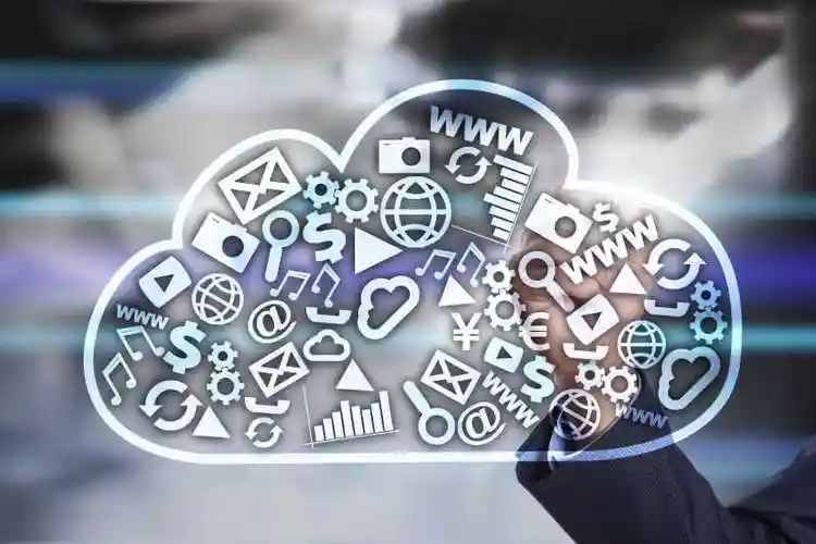 云计算概念图片-商人触摸虚拟云素材-高清图片-摄影照片-寻图免费打包