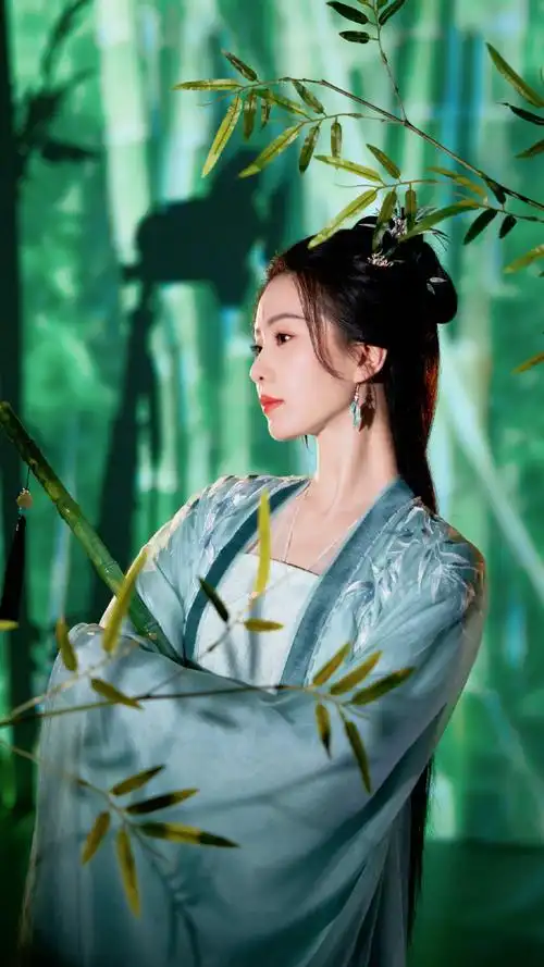 刘诗诗东方淮竹拍立得