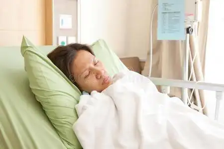 女住院住院女病人照片