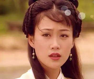 整残昔日港姐梁小冰变网红脸 晒素颜照力证美貌不变