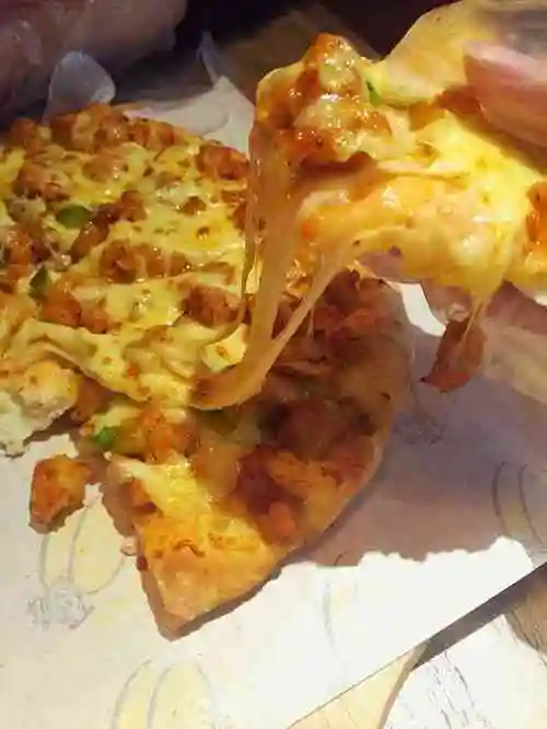 塔斯汀披萨(九江十里二店)-"晚上孩子想吃比萨,所以找了家最近新开的