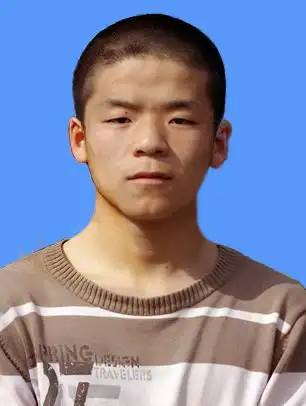 谁帮忙ps照片换下底子,蓝色的那种证件照,急用!