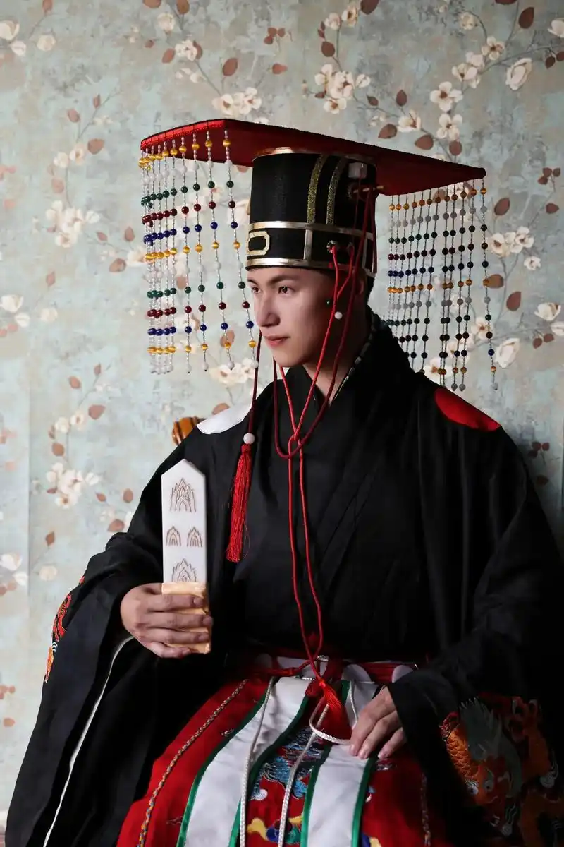 少年天子· 大明最隆重的服饰之皇帝冕服.要离家继续闯世界了, - 抖音