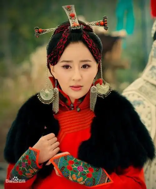 美人无泪中娜木钟.周牧茵