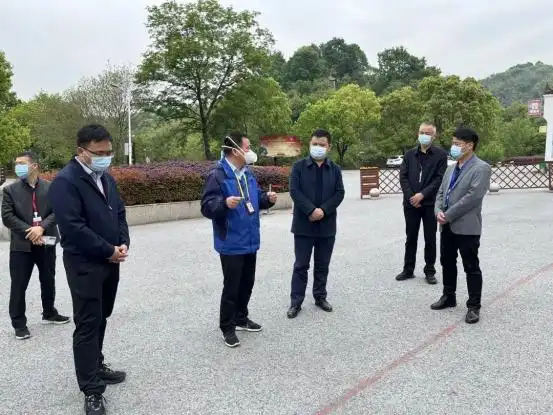 区长许有龙调研重点项目建设和景区复工复产工作