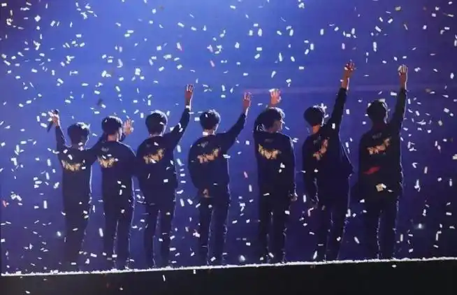 马嘉祺 丁程鑫 宋亚轩 刘耀文 张真源 严浩翔 贺峻霖时代少年团壁纸