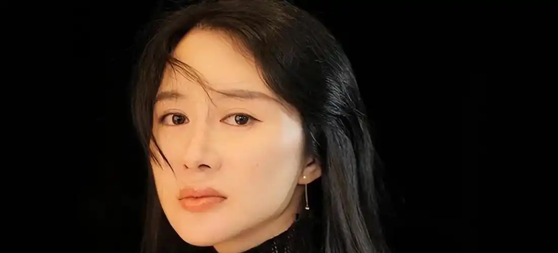 张纪中第一任妻子王玎资料,张纪中资料简介