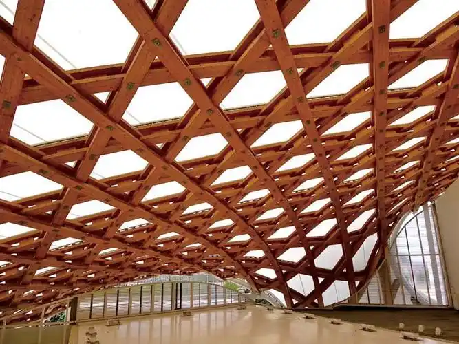 中心汉诺威世博会日本馆环保与人文主义坂茂,作为一名杰出的建筑师,二