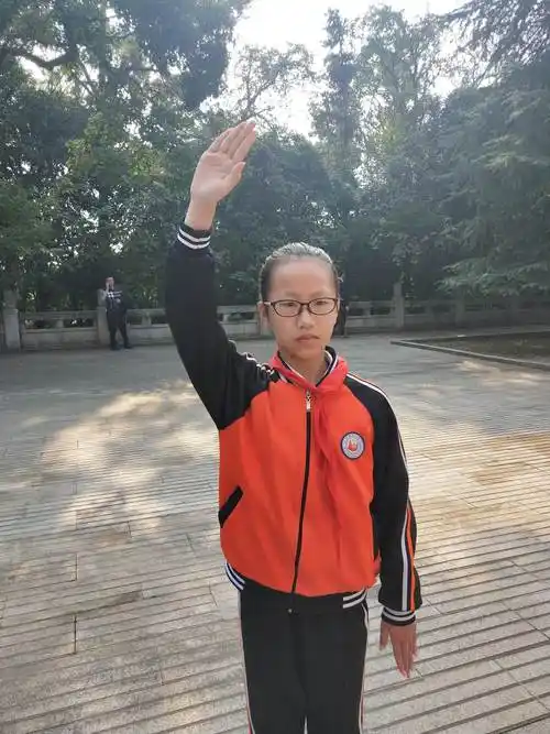 礼山学校师生参加2020年烈士公祭活动!