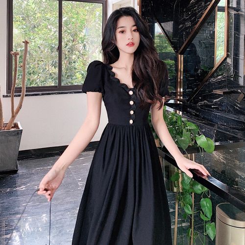 法式别致设计黑色赫本连衣裙夏季显瘦气质女神范连衣裙