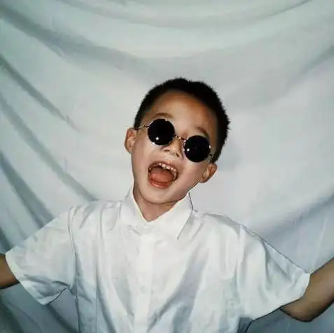 潮酷帅气不露脸真人男生头像