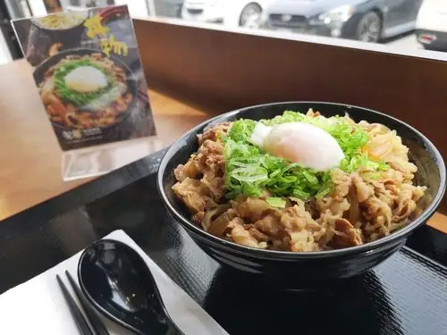这家新开的正宗日式牛肉饭!免费升级成大碗!