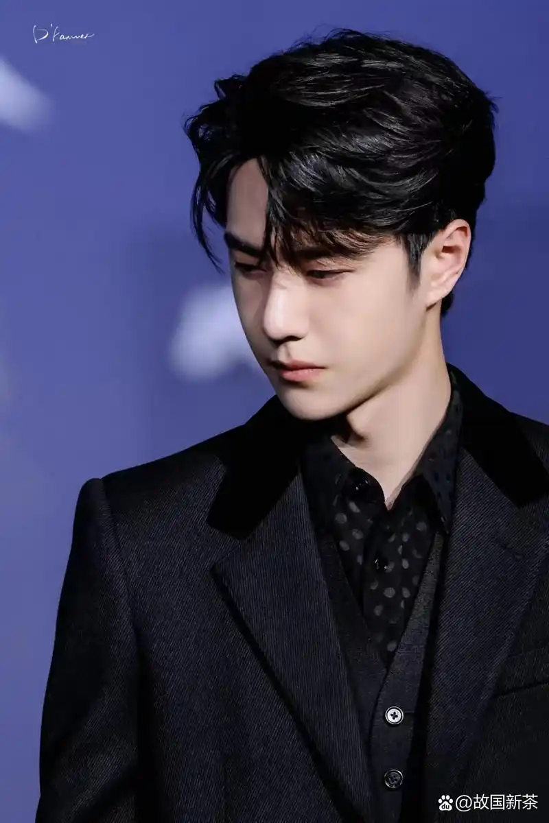 王一博抖音微博之夜太帅了!美貌爆棚! 有一种纯纯的禁欲气息!